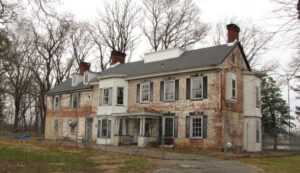 historic haunted mansion, paranormal, ghostly encounters, travel, haunted